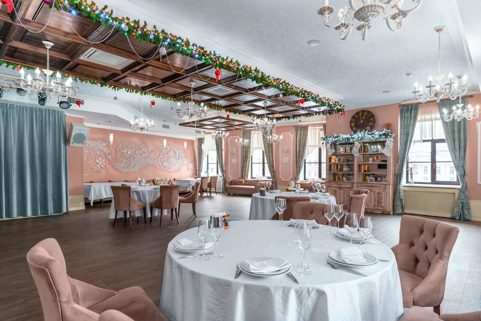 Зал «Северная Венеция» (2 этаж)